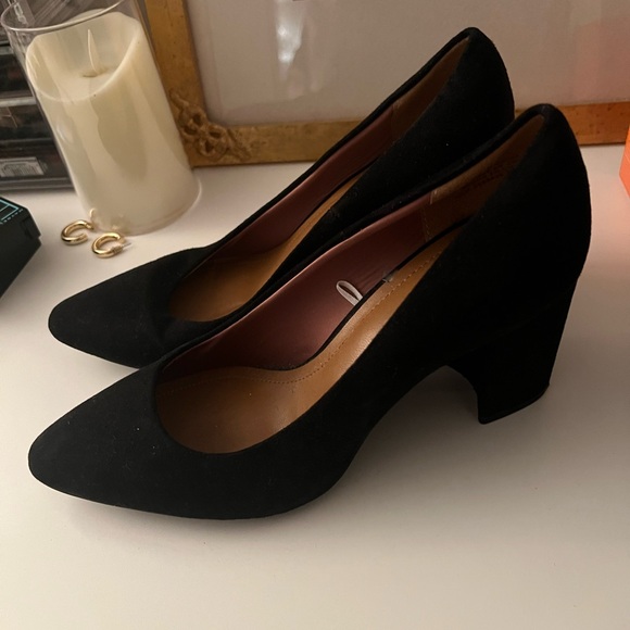 H&M Heels Black Suede Size 6 Great condition - Picture 2 of 3